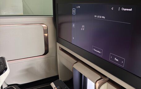 Lexus LM, 2024 год, 16 000 000 рублей, 9 фотография