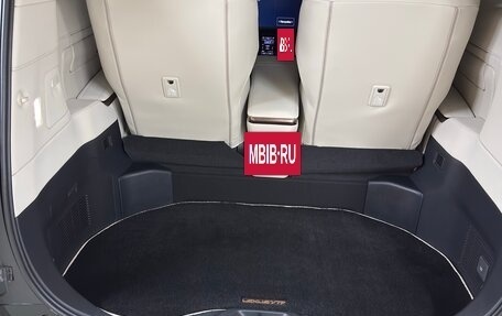 Lexus LM, 2024 год, 16 000 000 рублей, 11 фотография