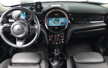 MINI Hatch, 2023 год, 2 260 000 рублей, 4 фотография