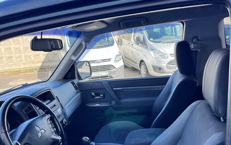 Mitsubishi Pajero IV, 2008 год, 1 300 000 рублей, 5 фотография