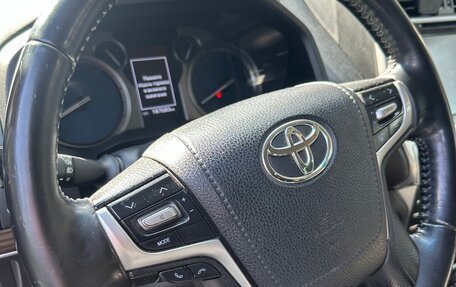 Toyota Land Cruiser Prado 150 рестайлинг 2, 2018 год, 4 300 000 рублей, 4 фотография