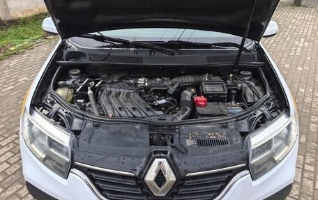 Renault Logan II, 2021 год, 900 000 рублей, 10 фотография