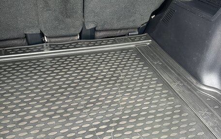 Toyota Land Cruiser Prado 150 рестайлинг 2, 2018 год, 4 300 000 рублей, 10 фотография