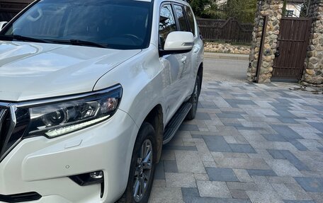 Toyota Land Cruiser Prado 150 рестайлинг 2, 2018 год, 4 300 000 рублей, 12 фотография