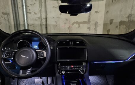 Jaguar F-Pace, 2020 год, 3 800 000 рублей, 9 фотография