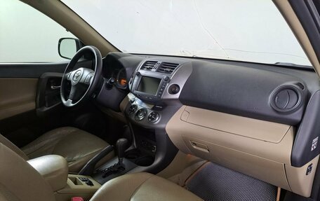 Toyota RAV4, 2011 год, 1 530 000 рублей, 13 фотография