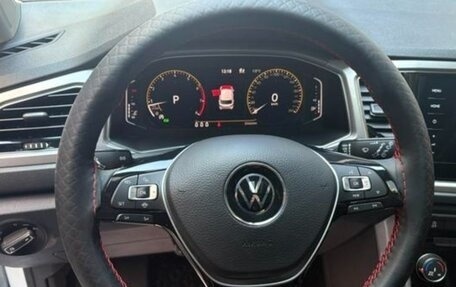 Volkswagen T-Roc I, 2022 год, 1 410 000 рублей, 10 фотография