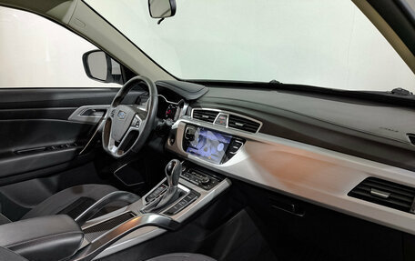 Geely Atlas I, 2018 год, 1 600 000 рублей, 13 фотография