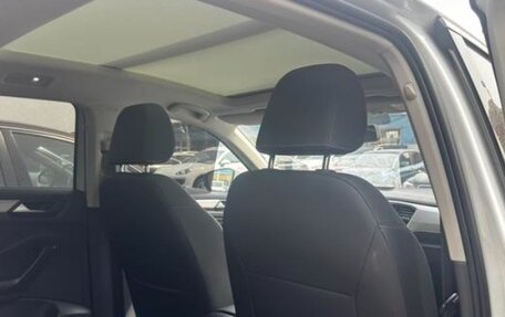 Volkswagen T-Roc I, 2022 год, 1 345 000 рублей, 12 фотография