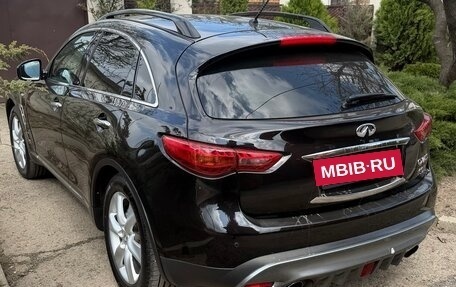 Infiniti QX70, 2015 год, 1 900 000 рублей, 5 фотография