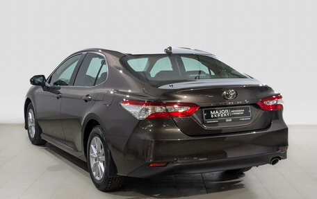 Toyota Camry, 2021 год, 3 450 000 рублей, 7 фотография