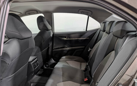 Toyota Camry, 2021 год, 3 450 000 рублей, 18 фотография