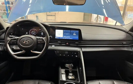 Hyundai Elantra, 2022 год, 1 637 000 рублей, 9 фотография