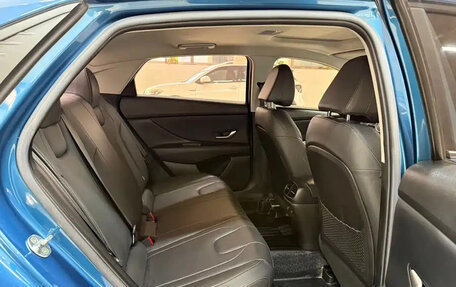 Hyundai Elantra, 2022 год, 1 637 000 рублей, 19 фотография