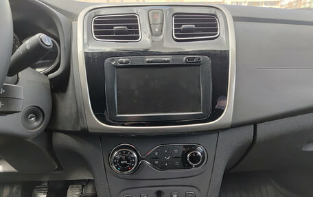 Renault Sandero II рестайлинг, 2021 год, 1 390 000 рублей, 19 фотография