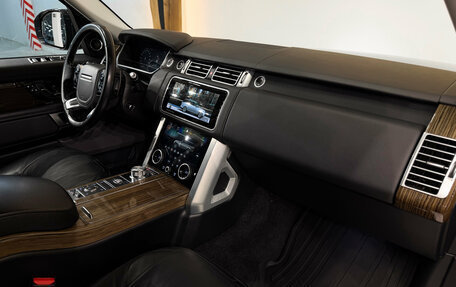 Land Rover Range Rover IV рестайлинг, 2018 год, 5 550 000 рублей, 17 фотография