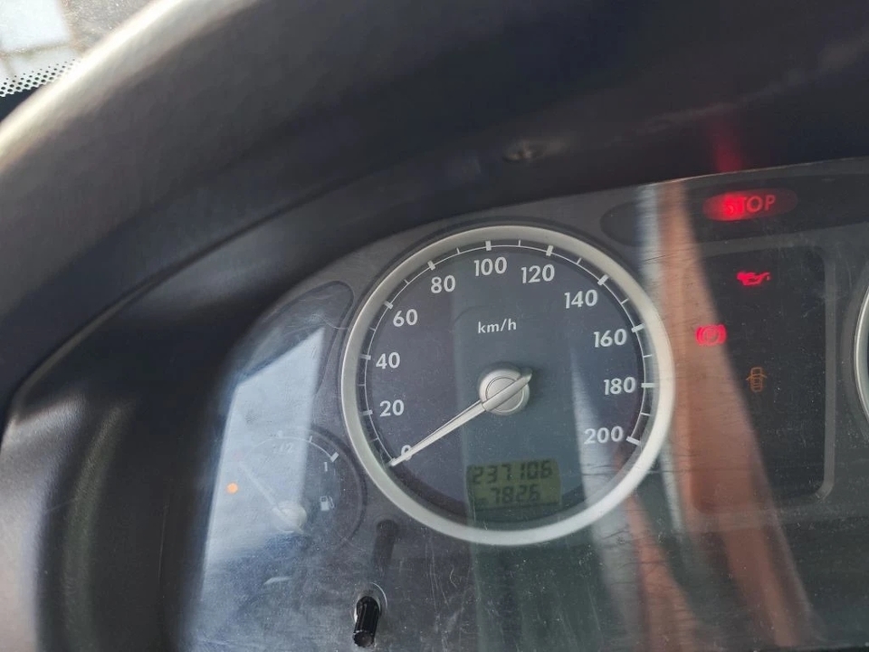 ГАЗ 3110 «Волга», 2008 год, 100 000 рублей, 5 фотография