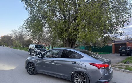 Hyundai Solaris II рестайлинг, 2020 год, 690 000 рублей, 2 фотография