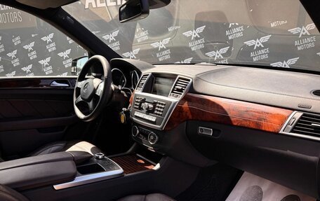 Mercedes-Benz GL-Класс, 2015 год, 2 600 000 рублей, 25 фотография