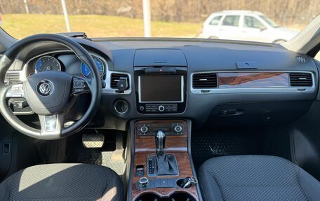 Volkswagen Touareg III, 2010 год, 1 600 000 рублей, 7 фотография