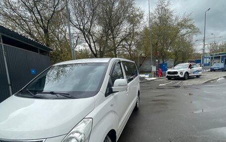 Hyundai Grand Starex Grand Starex I рестайлинг 2, 2012 год, 1 600 000 рублей, 9 фотография