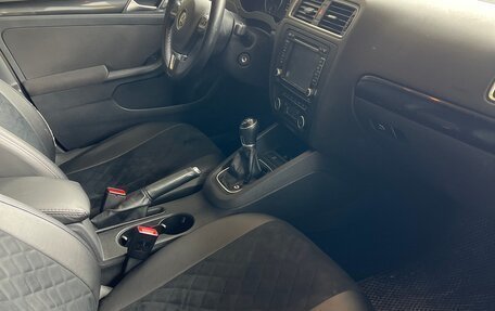 Volkswagen Jetta VI, 2012 год, 949 000 рублей, 12 фотография