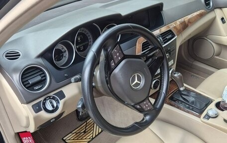 Mercedes-Benz C-Класс, 2011 год, 1 320 000 рублей, 12 фотография