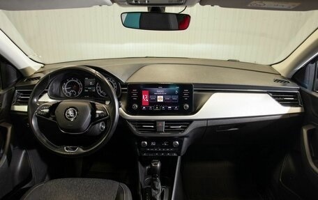 Skoda Rapid II, 2021 год, 2 055 000 рублей, 20 фотография