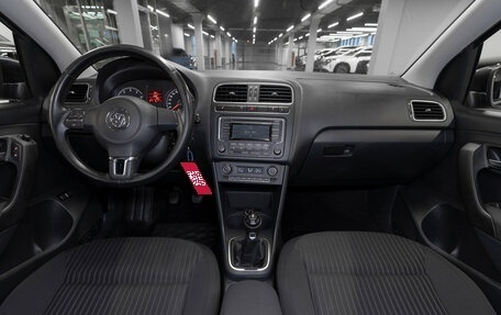 Volkswagen Polo VI (EU Market), 2013 год, 820 000 рублей, 8 фотография