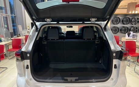 Toyota Highlander, 2026 год, 6 150 000 рублей, 21 фотография