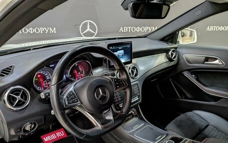 Mercedes-Benz GLA, 2017 год, 2 440 000 рублей, 15 фотография