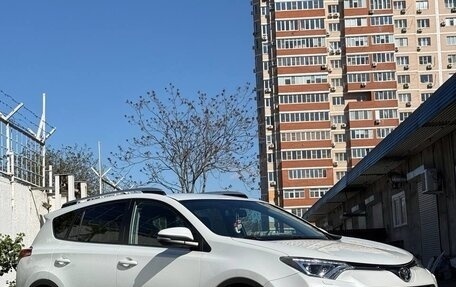 Toyota RAV4, 2019 год, 2 690 000 рублей, 3 фотография