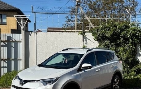 Toyota RAV4, 2019 год, 2 690 000 рублей, 4 фотография