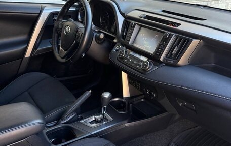 Toyota RAV4, 2019 год, 2 690 000 рублей, 20 фотография