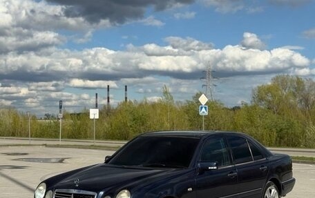 Mercedes-Benz E-Класс, 1996 год, 415 000 рублей, 6 фотография