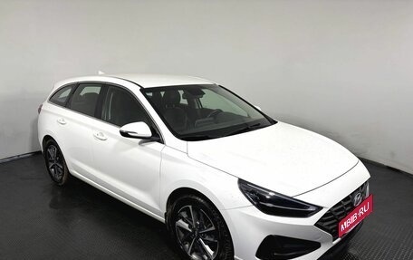 Hyundai i30 III, 2022 год, 1 980 000 рублей, 3 фотография