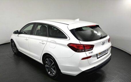 Hyundai i30 III, 2022 год, 1 980 000 рублей, 6 фотография