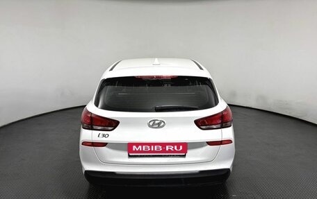 Hyundai i30 III, 2022 год, 1 980 000 рублей, 5 фотография