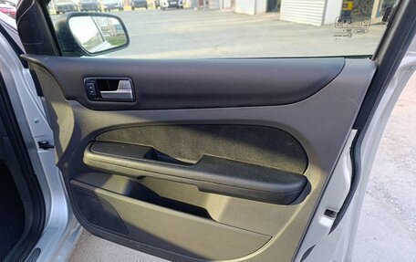 Ford Focus II рестайлинг, 2006 год, 330 000 рублей, 34 фотография