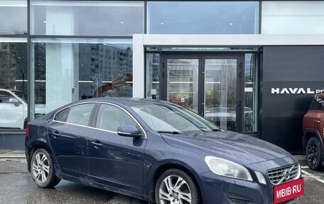 Volvo S60 III, 2010 год, 869 000 рублей, 3 фотография