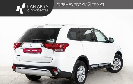 Mitsubishi Outlander III рестайлинг 3, 2019 год, 2 298 000 рублей, 3 фотография
