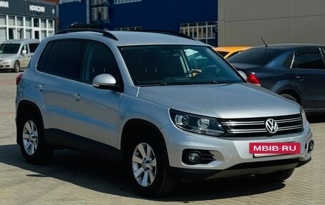 Volkswagen Tiguan I, 2012 год, 800 000 рублей, 2 фотография