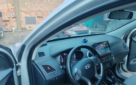 Hyundai ix35 I рестайлинг, 2012 год, 1 320 000 рублей, 4 фотография