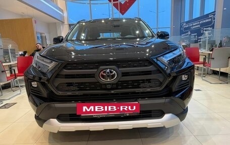 Toyota RAV4, 2025 год, 4 500 000 рублей, 2 фотография