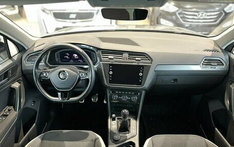 Volkswagen Tiguan II, 2019 год, 2 599 000 рублей, 9 фотография