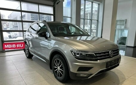 Volkswagen Tiguan II, 2019 год, 2 599 000 рублей, 7 фотография