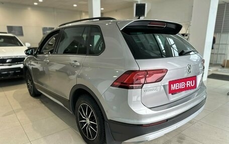 Volkswagen Tiguan II, 2019 год, 2 599 000 рублей, 3 фотография