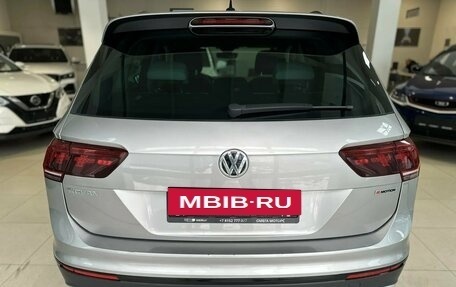 Volkswagen Tiguan II, 2019 год, 2 599 000 рублей, 4 фотография
