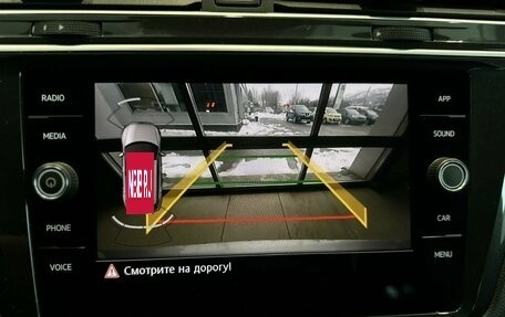 Volkswagen Tiguan II, 2019 год, 2 599 000 рублей, 19 фотография