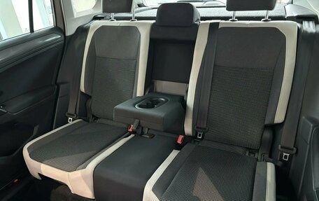 Volkswagen Tiguan II, 2019 год, 2 599 000 рублей, 30 фотография
